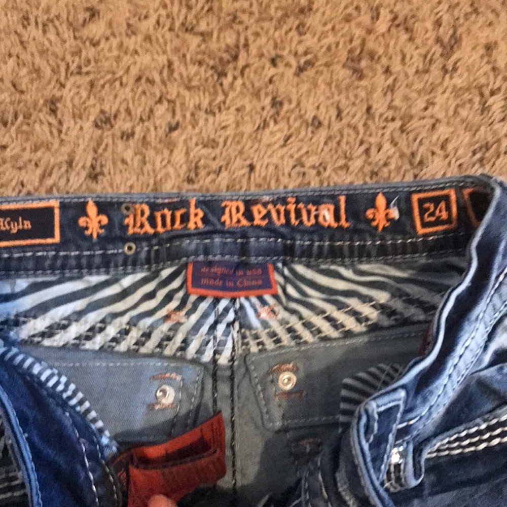 Super cute Rock Revival jeans, Size 24